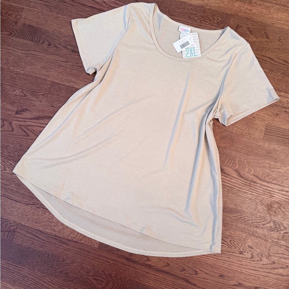 LuLaRoe Cream Short Sleeve Tee